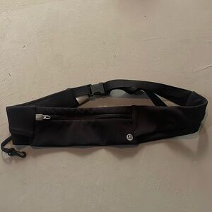 Lululemon Fast and Free Running Belt
